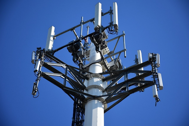 Livre opção dos consumidores domésticos de eletricidade pelo regime de tarifas reguladas
